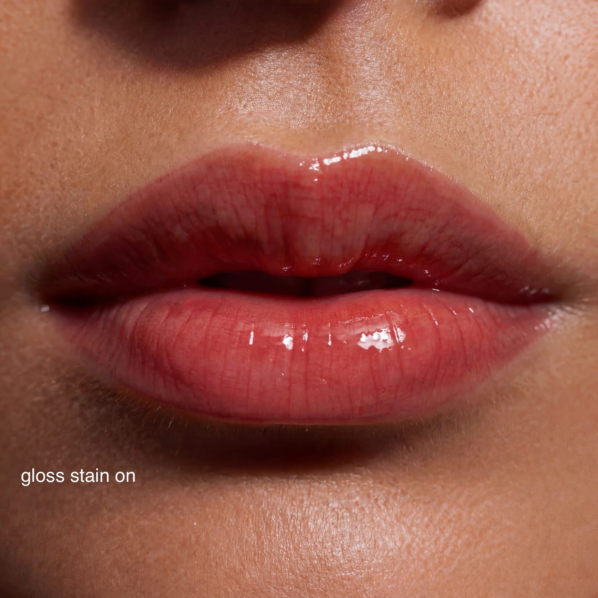 KISS OFF Glossy Lip Stain