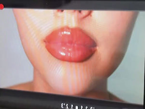 KISS OFF Glossy Lip Stain & Tint